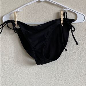 🔹4/$25 Black bikini bottoms